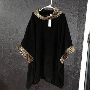 Le Moda Pullover Poncho